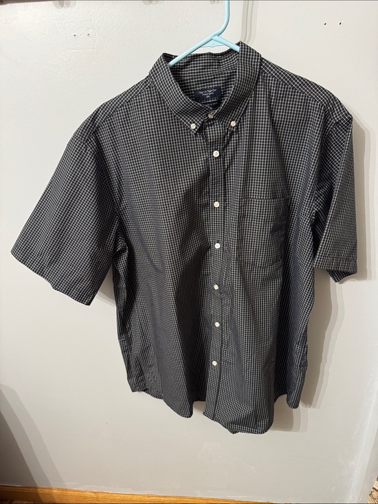 Other - Classic Men's Black Check Short-Sleeve Button-Down Shirt